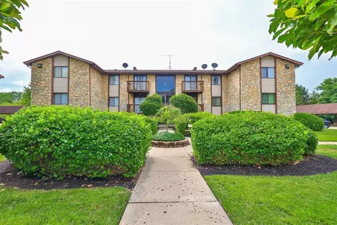 4070 Independence Dr #1I, Cincinnati, OH 45255 photo 1