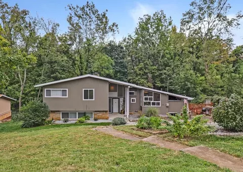 1183 Meredith Dr, Cincinnati, OH 45231 photo 1