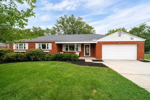 109 Castanea Dr, Mason, OH 45040 photo 2