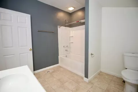 1960 Sutton Ave, Cincinnati, OH 45230 photo 5