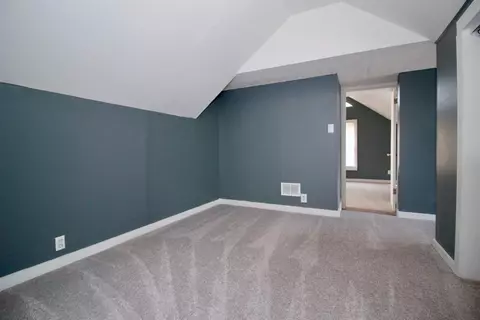 1960 Sutton Ave, Cincinnati, OH 45230 photo 7