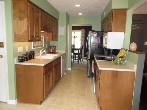 2629 Cyclorama Dr, Cincinnati, OH 45211 photo 17