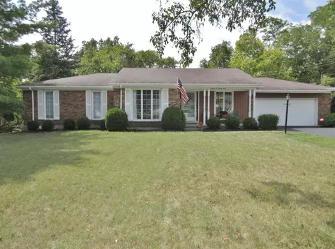 2629 Cyclorama Dr, Cincinnati, OH 45211 photo 1