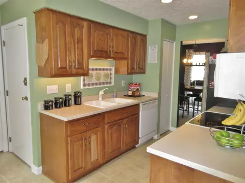 2629 Cyclorama Dr, Cincinnati, OH 45211 photo 16