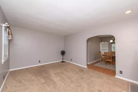 685 Overlook Ave, Cincinnati, OH 45238 photo 9