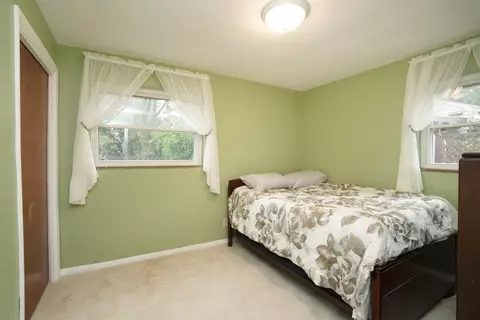 985 Hollytree Dr, Cincinnati, OH 45231 photo 15