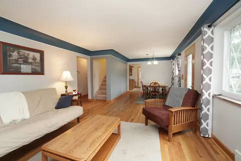 985 Hollytree Dr, Cincinnati, OH 45231 photo 7