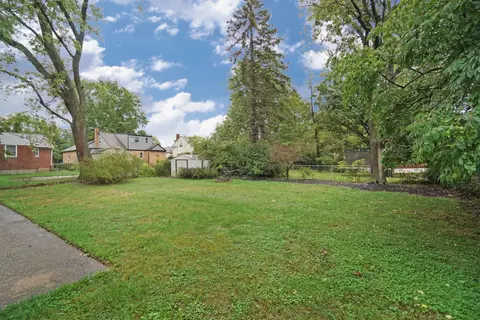 985 Hollytree Dr, Cincinnati, OH 45231 photo 28