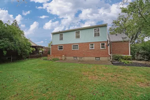 985 Hollytree Dr, Cincinnati, OH 45231 photo 27