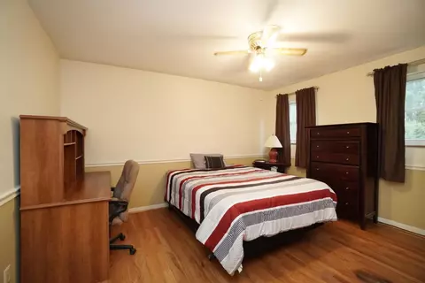985 Hollytree Dr, Cincinnati, OH 45231 photo 17