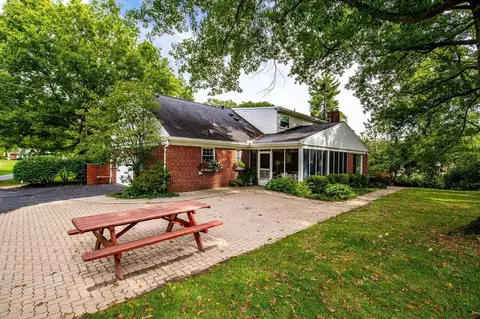 5667 Pinehill Ln, Cincinnati, OH 45238 photo 6