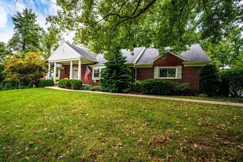 5667 Pinehill Ln, Cincinnati, OH 45238 photo 1