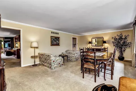 5667 Pinehill Ln, Cincinnati, OH 45238 photo 13