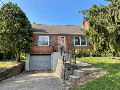 647 Smiley Ave, Springdale, OH 45246 photo 1