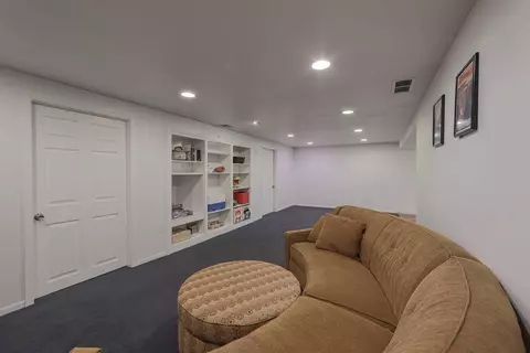 985 Jonquil Ln, Cincinnati, OH 45231 photo 25