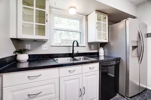 11280 Hanover Rd, Forest Park, OH 45240 photo 8