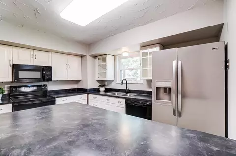 11280 Hanover Rd, Forest Park, OH 45240 photo 4