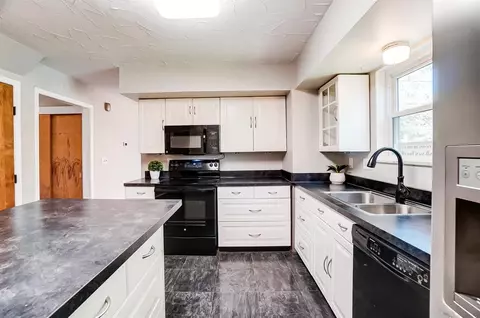 11280 Hanover Rd, Forest Park, OH 45240 photo 5