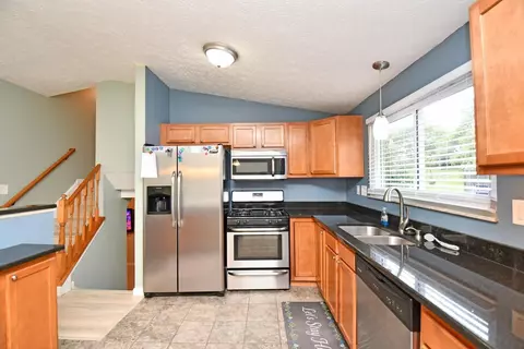 1282 Adams Rd, Cincinnati, OH 45231 photo 8