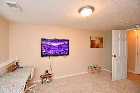 1282 Adams Rd, Cincinnati, OH 45231 photo 21