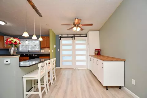 1282 Adams Rd, Cincinnati, OH 45231 photo 6