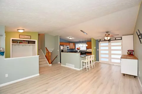 1282 Adams Rd, Cincinnati, OH 45231 photo 5