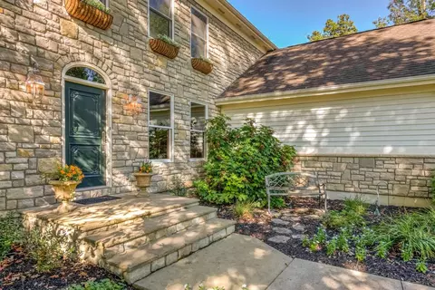 8515 Wolf Run Ln, Morrow, OH 45152 photo 3