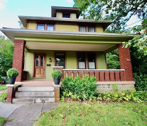 320 Sharon Rd, Glendale, OH 45246 photo 1