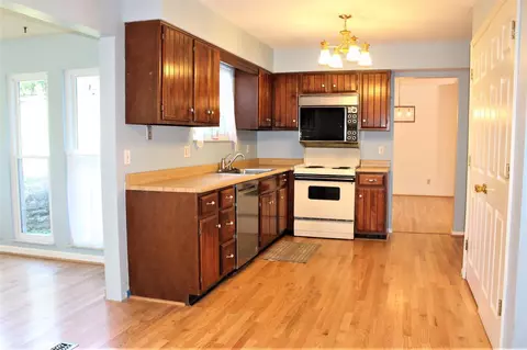 7297 Royalgreen Dr, Cincinnati, OH 45244 photo 4
