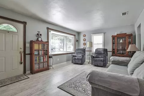 6568 Graf Dr, Cincinnati, OH 45230 photo 5