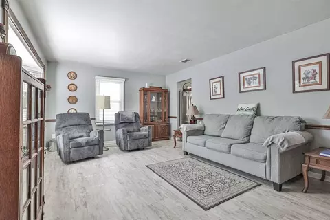 6568 Graf Dr, Cincinnati, OH 45230 photo 4