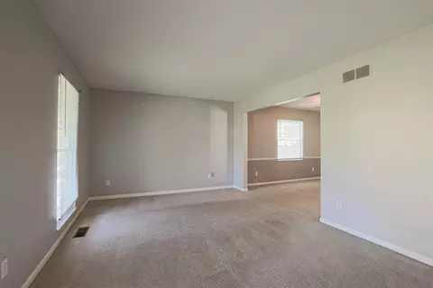 543 Common Wealth Dr, Cincinnati, OH 45244 photo 6