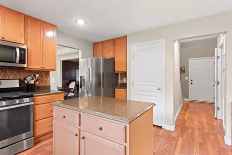 6571 Thistle Grv, Hamilton Township, OH 45039 photo 13