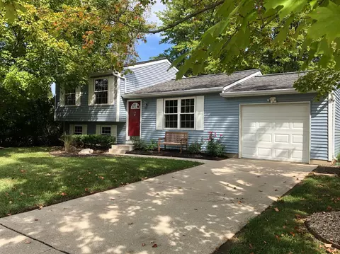 8700 Landen Dr, Maineville, OH 45039 photo 2