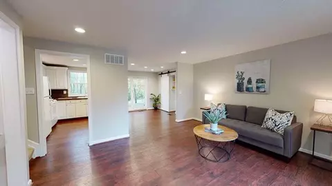 8700 Landen Dr, Maineville, OH 45039 photo 3