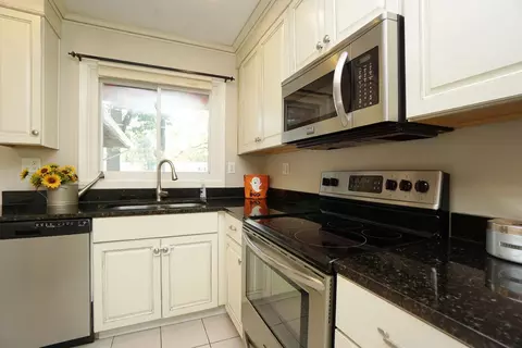 8787 Empire Ct, Cincinnati, OH 45231 photo 16