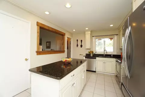 8787 Empire Ct, Cincinnati, OH 45231 photo 12