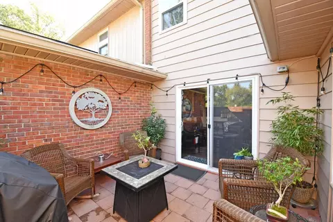 286 Jonathan Ct, Cincinnati, OH 45255 photo 30