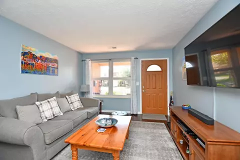 286 Jonathan Ct, Cincinnati, OH 45255 photo 5