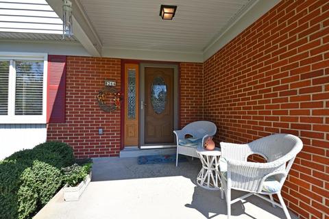 8264 Redmaple Dr, Cincinnati, OH 45244 photo 2