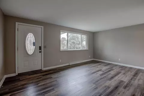 4083 Pleasant St, Cincinnati, OH 45245 photo 6