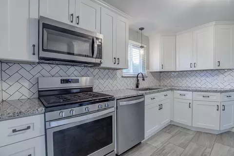 4083 Pleasant St, Cincinnati, OH 45245 photo 17
