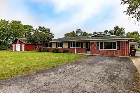 4083 Pleasant St, Cincinnati, OH 45245 photo 2