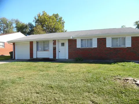 979 Harkin Dr, Forest Park, OH 45240 photo 1