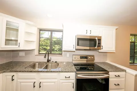 1005 Redbird Dr, Cincinnati, OH 45231 photo 6