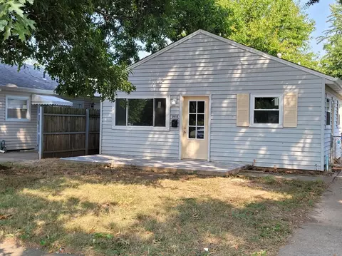 960 Hoadley Ave, Hamilton, OH 45015 photo 2