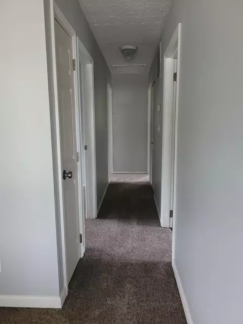 960 Hoadley Ave, Hamilton, OH 45015 photo 9