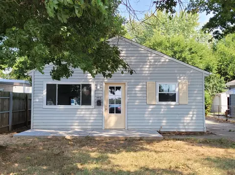960 Hoadley Ave, Hamilton, OH 45015 photo 1