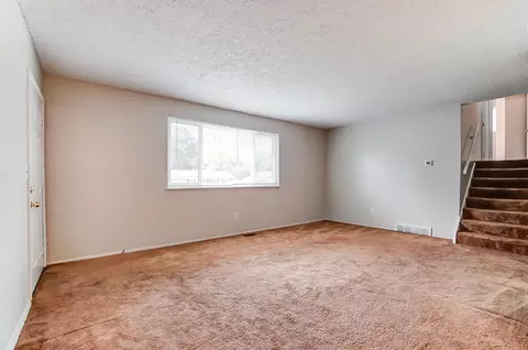 9765 Arvin Ave, Cincinnati, OH 45231 photo 4