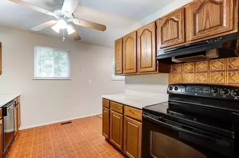 9765 Arvin Ave, Cincinnati, OH 45231 photo 14